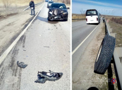На трассе под Камышином водитель автобуса на скорости потерял колесо, которое совершило столкновение на «встречке»