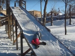 Парк Комсомольцев-добровольцев в Камышине - это окошко в зимнюю сказку