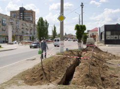 Почему район бухты в Камышине оказался изрыт траншеями? - камышанин