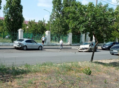 Камышане рассказали в соцсетях о ДТП на новой дороге у роддома