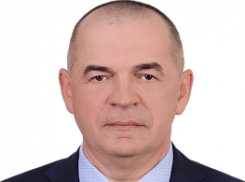 Депутат камышан в Облдуме Дмитрий Крикунов будет бороться в регпарламенте против коррупции и вести прием земляков в администрации Камышина