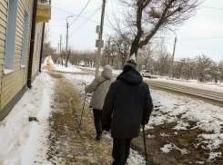 Мощная оттепель растопит или усугубит гололед в Волгоградской области?