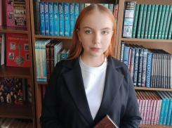 Девятиклассница из Камышина Надя Власенко покорила литературными способностями жюри всероссийского конкурса школьных сочинений