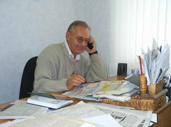75-летний юбилей отмечает ветеран камышинской журналистики Геннадий Кленов