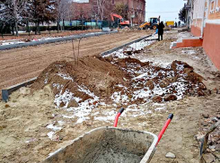 Крайним за срывы сдачи важных городских объектов Станислав Зинченко может сделать «главного коммунальщика» Камышина Игоря Коваленко