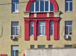 В Камышине мать-пенсионерка проткнула ножом дочь после выпивки