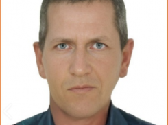 В соседнем с Камышинским - Ольховском районе пропал мужчина в кепке и голубых шлепанцах
