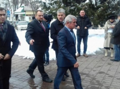 Волгоградские оппозиционеры тайно съездили в Краснодар поговорить с кандидатом в президенты Павлом Грудининым