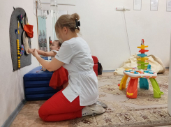 Выездная бригада для помощи особенным малышам впервые создана в Волгоградской области