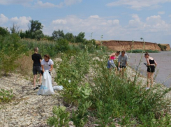 Два живописных урочища и два залива очистили подвижники в Камышинском районе