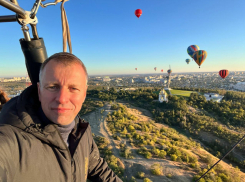 Депутат камышан в Госдуме Алексей Волоцков с утра полетел на воздушном шаре (ВИДЕО)