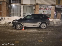 В Камышине полиция ищет нарушителя, который спозаранку протаранил чужой Hyundai и скрылся