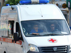 На трассе между Камышином и Волгоградом три человека получили ранения в перевернувшейся «девятке»