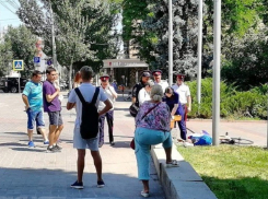 Спортсмен спокойно ехал на велосипеде, а потом упал и умер на глазах толпы