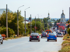 В двух многоэтажках Камышина коммунальщики отключат 27 августа свет, а еще в одной - воду