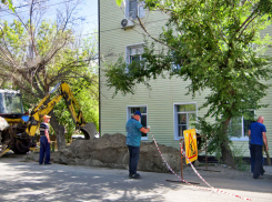 В Камышине коммунальщики вскрыли улицу Текстильную