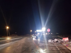 На московской трассе пенсионер на «Ауди» ночью налетел на отбойник - удар приняла на себя его пассажирка