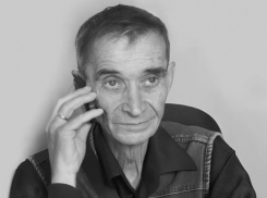 Почетный житель Камышинского района, бывший директор совхоза «Камышинский» Евгений Мамулин скончался сегодня, 30 апреля