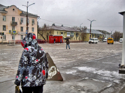 Опасная «скользкость» сковала дороги и тротуары Камышина, прогноз синоптиков - снова дождь со снегом