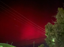 Что стало причиной кроваво-красного свечения в небе над Волгоградской областью