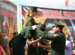 Военнослужащая Ася Бабенко из Камышина на соревнованиях чемпионата Южного военного округа завоевала второе место