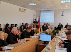 Камышинская городская дума самоизолировалась от журналистов - что решили депутаты «с собой наедине»