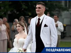 В ТОП новостей российской медиакомпании «Блокнот» вырвался сюжет о простых новобрачных: «они невозможно симпатичные!» - «закидали» просмотрами заметку читатели 