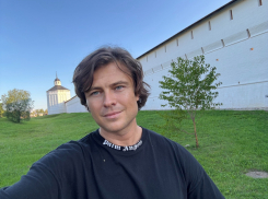 Волгоградский певец-жених Прохор Шаляпин назвал имя матери своего будущего наследника  