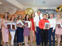 «Красных» дипломов добились больше 40 выпускников Камышинского технологического института