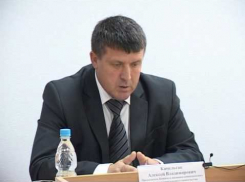 Экс-председатель комитета ЖКХ администрации Камышина Алексей Камельгак попал в антикоррупционный сюжет прокуратуры Волгоградской области