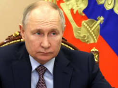 В России нет ни одной женщины-губернатора: Владимир Путин назвал это «упущением»