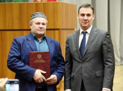 Известному фермеру из Камышинского района Андрею Липпардту присвоено почётное звание «Заслуженный работник сельского хозяйства РФ»