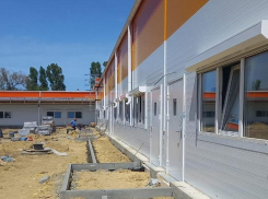 Председатель профильного комитета администрации Волгоградской области приехал в Камышин посмотреть, как строится инфекционный корпус