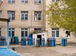 Камышинская городская прокуратура вышла в суд с иском к ГБУЗ «Городская больница №1» в интересах камышанина Анатолия Ярмоловича, но не только