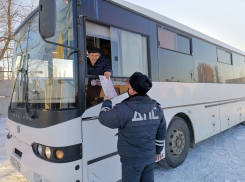 Сотрудники ОГИБДД Камышина начали активный рейд по проверке автобусов