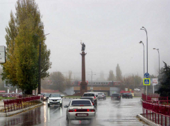 Камышин окутал плотный туман, так что из одной части города другую не видно