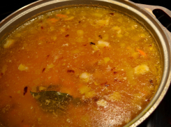 Бабушка опрокинула на себя кастрюлю с супом и умерла