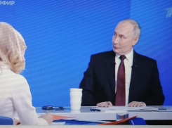 Владимира Путина во время его Большой пресс-конференции спросили о пришельцах