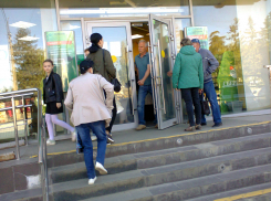 Все больше жителей Волгоградской области сталкиваются с задержкой зарплаты