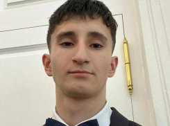 Старшеклассник из Камышина Елисей Тюняев стал обладателем именной губернаторской стипендии