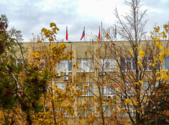 В Камышине с начала года на зарплату чиновников «вперемешку» с прочими бюджетниками потратили миллиард!