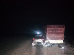 Водитель-пенсионер не сумел объехать фуру на обочине и отправился в больницу