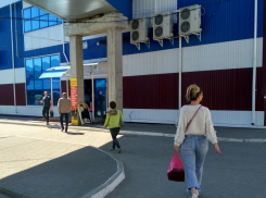 С сегодняшнего дня, 1 мая, на центральном рынке Камышина возобновили работу после карантина торговые центры