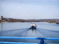 Администрация Камышина сообщила о начале действия переправы через Волгу: почему «против» грузового парома восстали пассажиры?