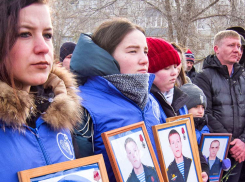 Камышанка собрала в один ролик портреты погибших камышинских десантников