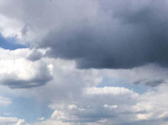 Муж обнаружил моющее средство на подоконнике спальни, а тело жены - внизу