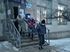 Судиться с мэрией и УК всем упавшим в гололед предлагает экс-депутат Облдумы