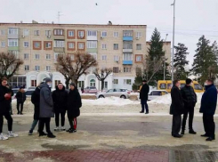В Камышине административно арестовали на одни сутки 18-летнюю девушку, распространявшую информацию о протестной акции 23 января в соцсетях