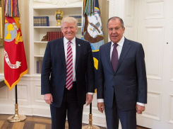 Трамп: Украина должна отдать России Донбасс, иначе она потеряет его военным путем