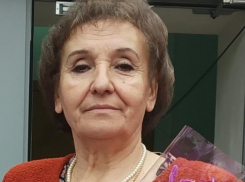 Она была безгранично предана детям: в Камышинском районе прощаются с учителем-ветераном Ниной Дьяченко